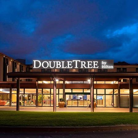 Hotel Doubletree By Hilton Milan Malpensa Solbiate Olona Esterno foto