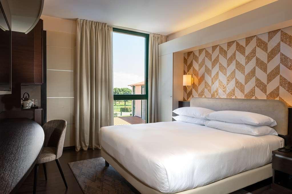 Hotel Doubletree By Hilton Milan Malpensa Solbiate Olona Camera foto