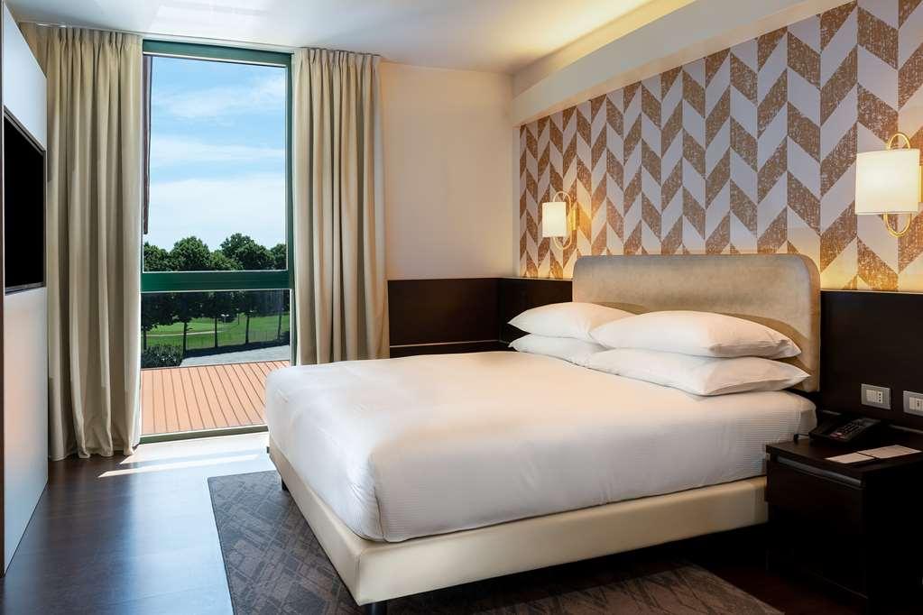 Hotel Doubletree By Hilton Milan Malpensa Solbiate Olona Camera foto