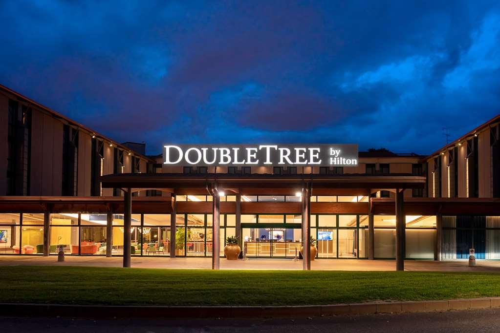 Hotel Doubletree By Hilton Milan Malpensa Solbiate Olona Esterno foto